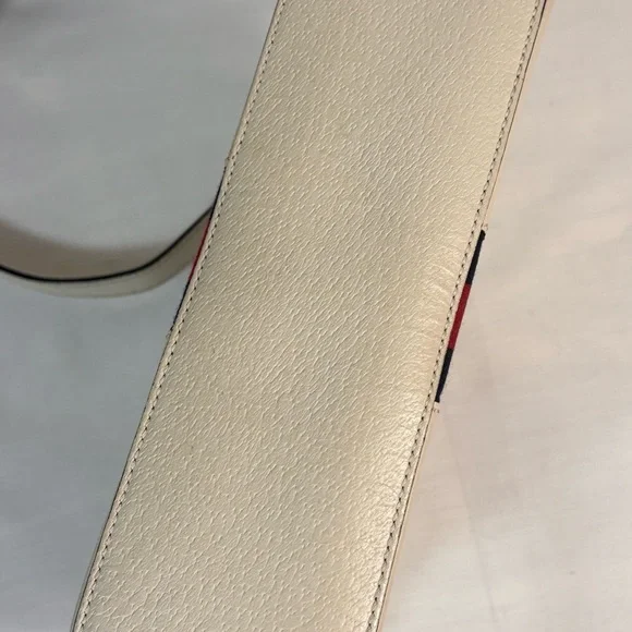 Stunning Gucci Dome Crossbody - Picture 9 of 16